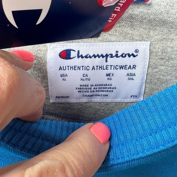 NWT-CHAMPION-MEN'S Powerblend Fleece Logo Sweatshirt - Picture 3 of 9